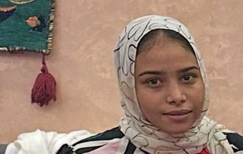 أب يحبس ابنته ومنعها من الطعام الشراب داخل غرفتها حتى فارقت الحياة